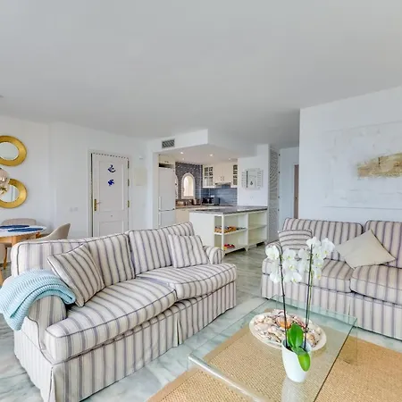 Estepona Beach Apartment Апартаменты Эстепона