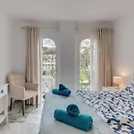 Estepona Beach Apartment *