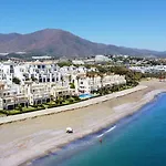 Estepona Beach Apartment *