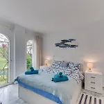 Estepona Beach Apartment Apartment