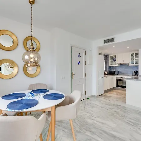 Estepona Beach Apartment Apartment