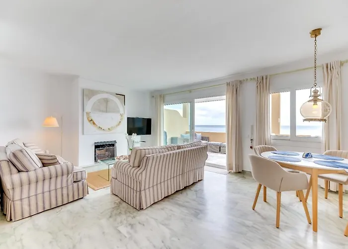 شقة Estepona Beach Apartment