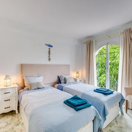 Апартаменти Estepona Beach Apartment