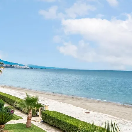 Estepona Beach Apartment Appartement *