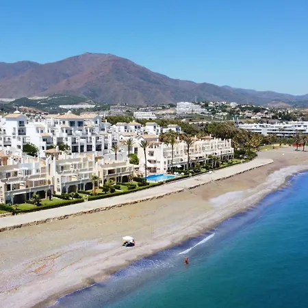 Estepona Beach Apartment *