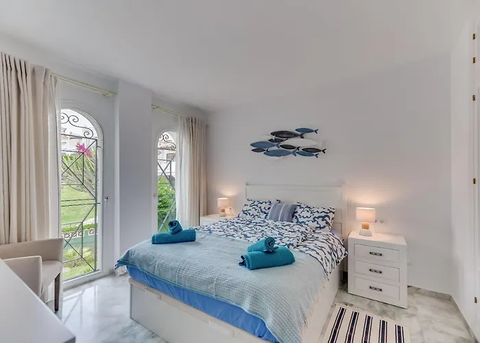 Апартаменти Estepona Beach Apartment